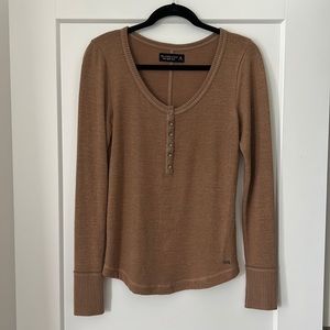 Abercrombie & Fitch A&F Cozy Long Sleeve Henley Camel Size M